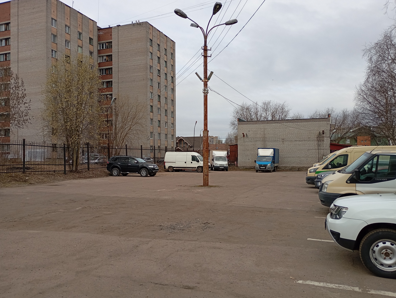 Автостоянка